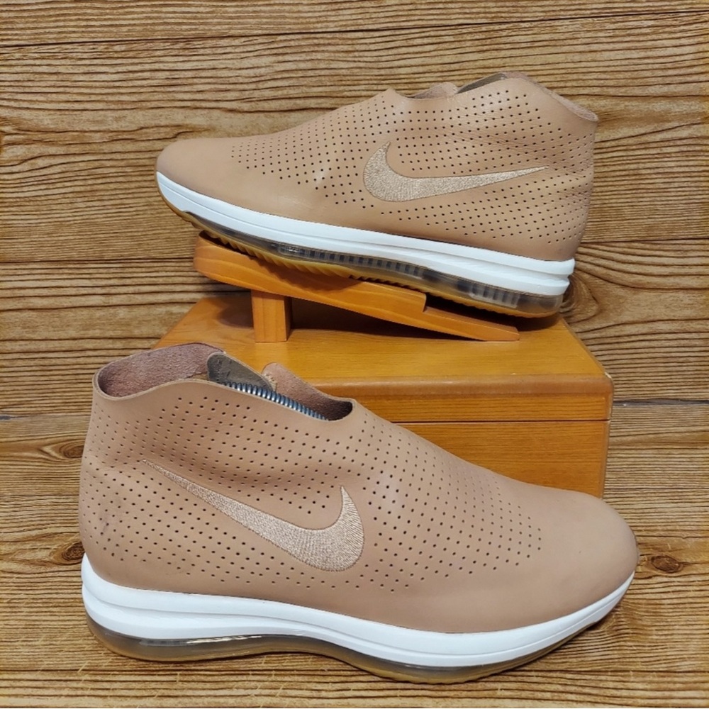 Rare Nike Zoom Modairna 2016/17 nude tan women’s sz  9